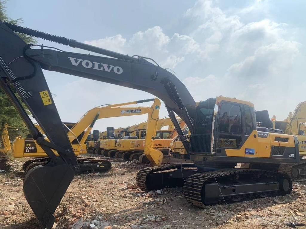 Volvo EC 240 대형 굴삭기 29톤 이상