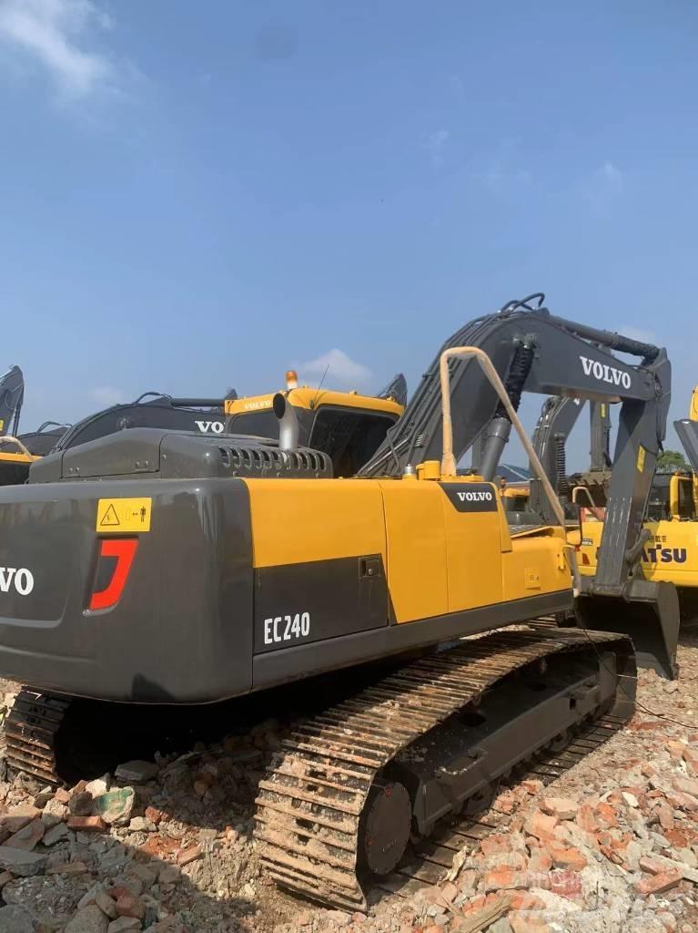 Volvo EC 240 대형 굴삭기 29톤 이상
