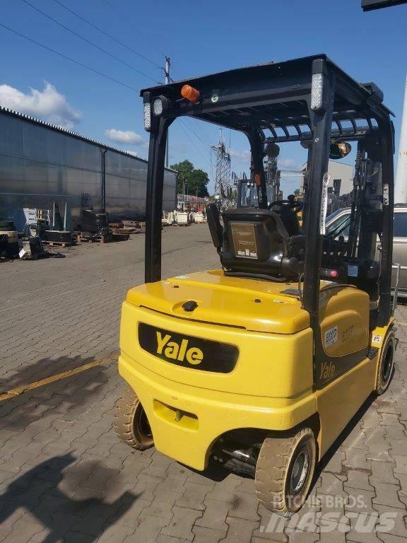 Yale ERP25VL 전동 지게차