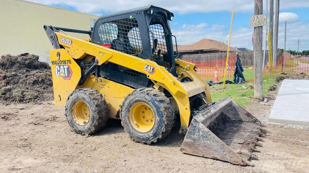 CAT 262D3  스키드로더
