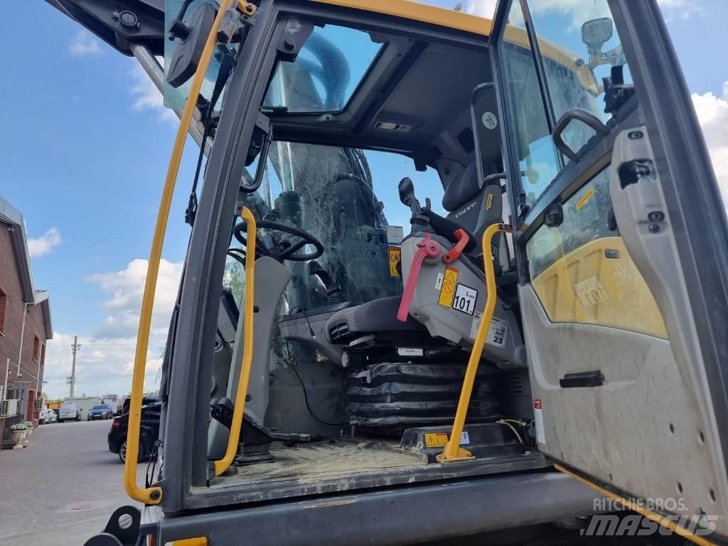 Volvo EW 140 D  휠 굴삭기