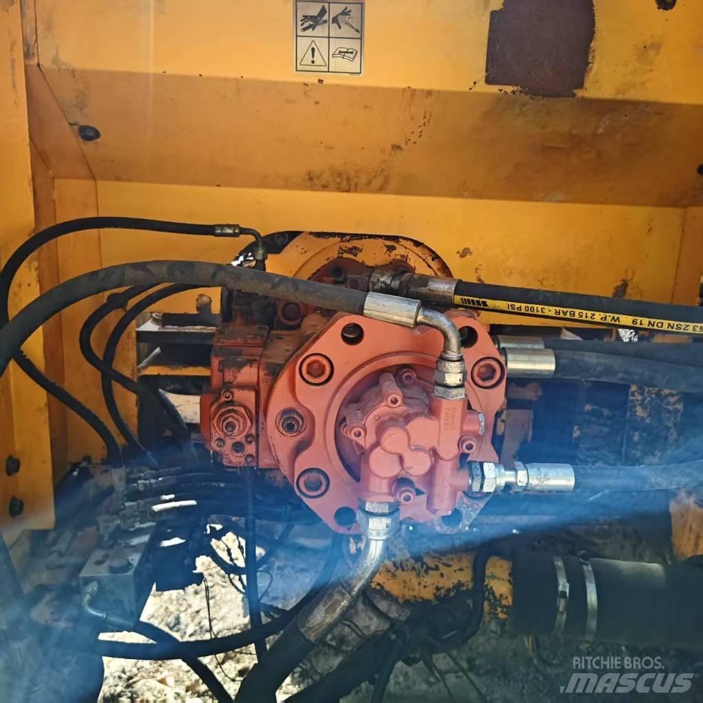 Hyundai 305LC-7 대형 굴삭기 29톤 이상