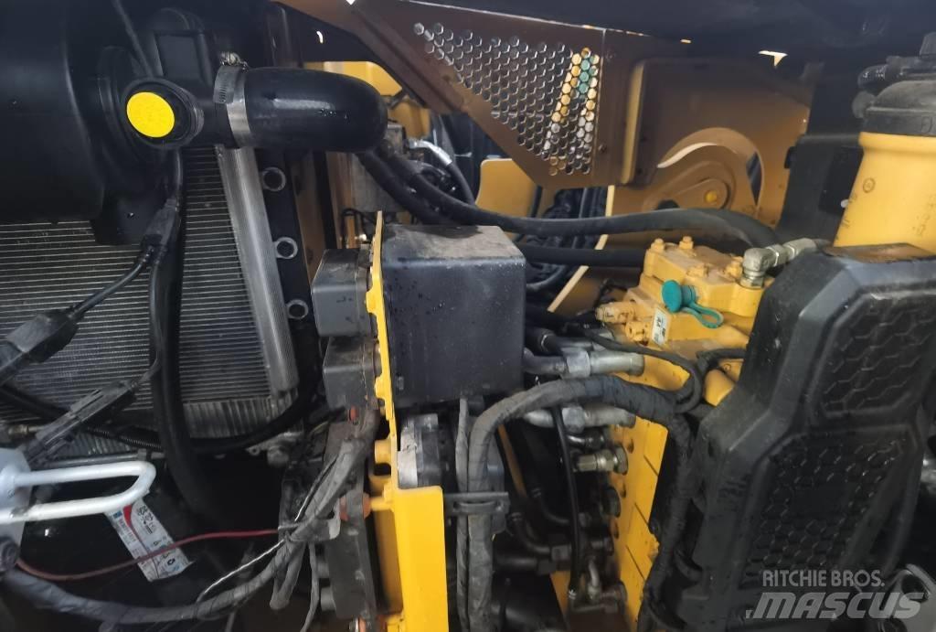CAT 310 대형 굴삭기 29톤 이상