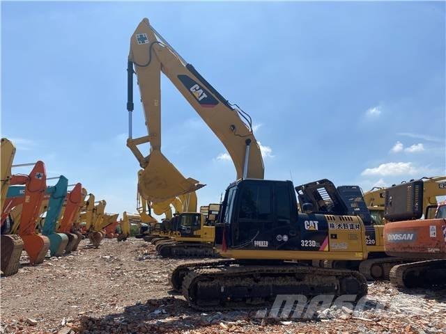 CAT 323D2L 대형 굴삭기 29톤 이상
