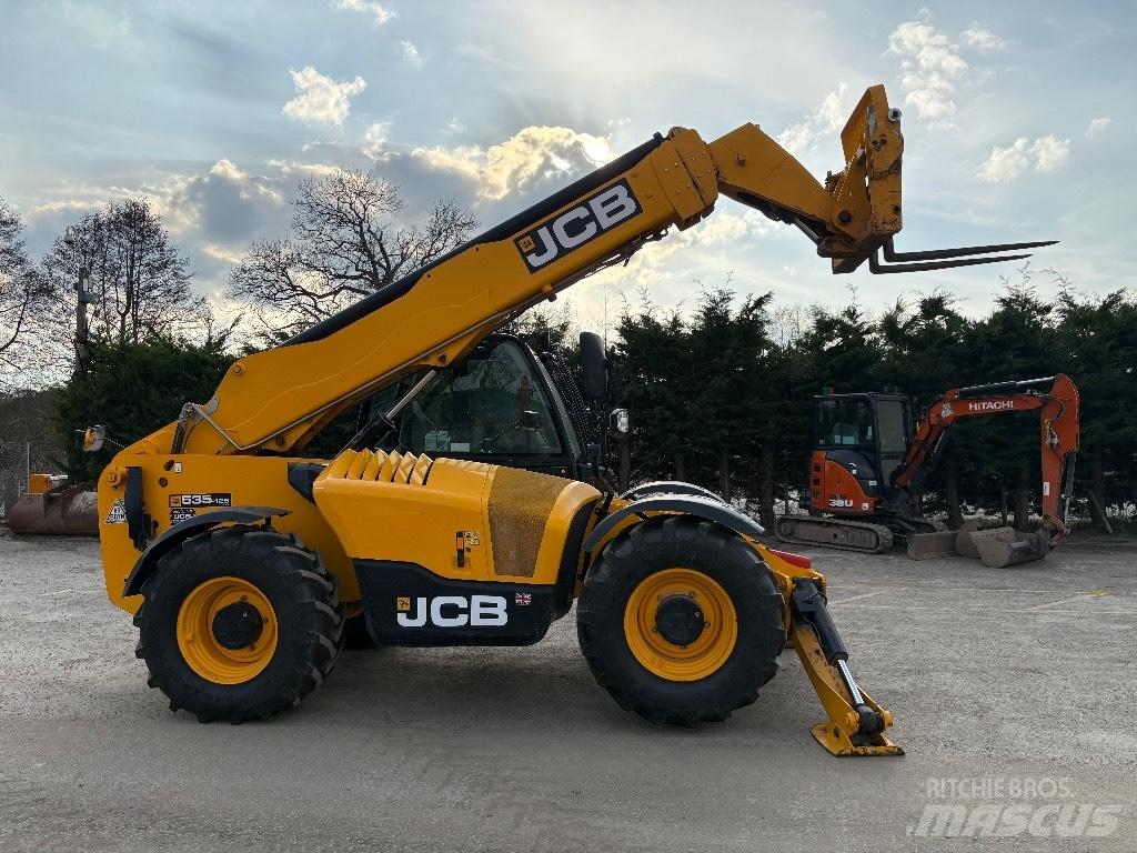 JCB 535-125 텔러 핸들러