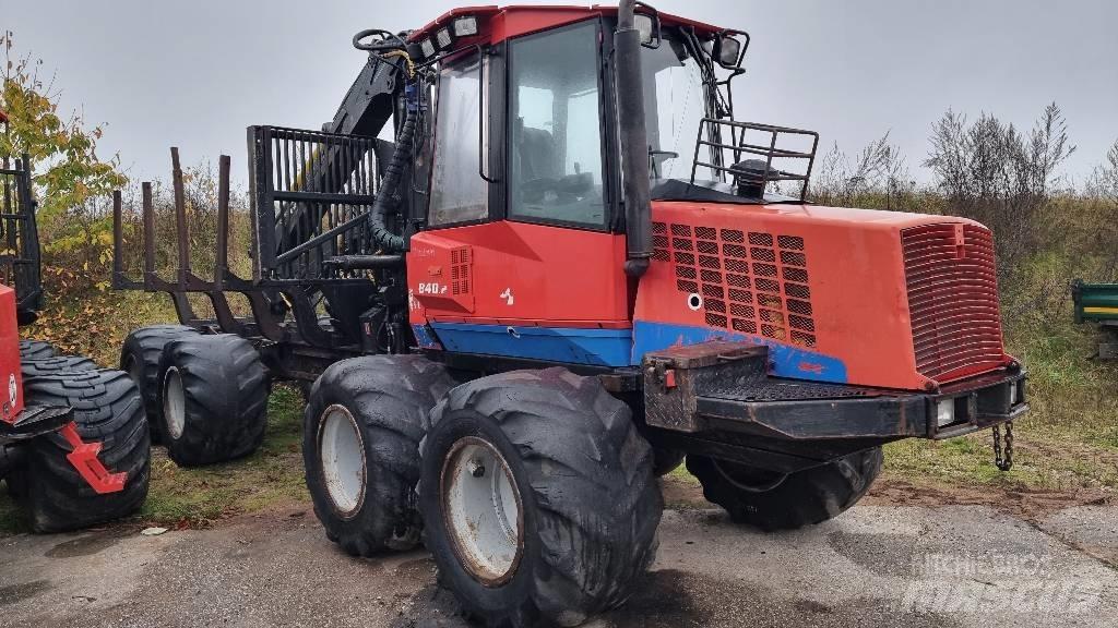 Valmet 840.2 원목 포워더