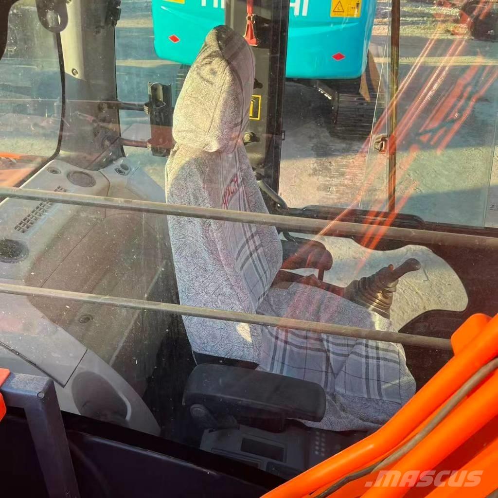 Hitachi ZX 130 중형굴삭기 7톤-28톤