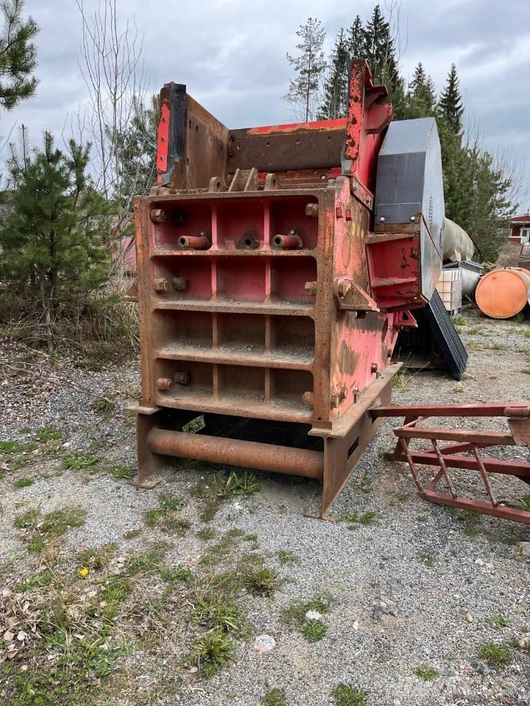 Sandvik QJ 340 크러셔