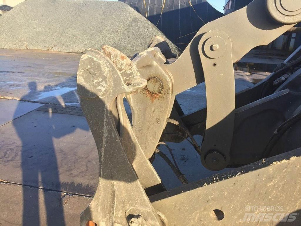 Volvo L 120 F  휠로우더
