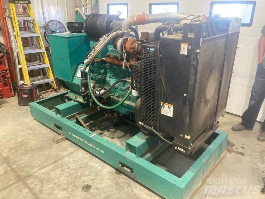 Cummins 105kW 디젤 발전기