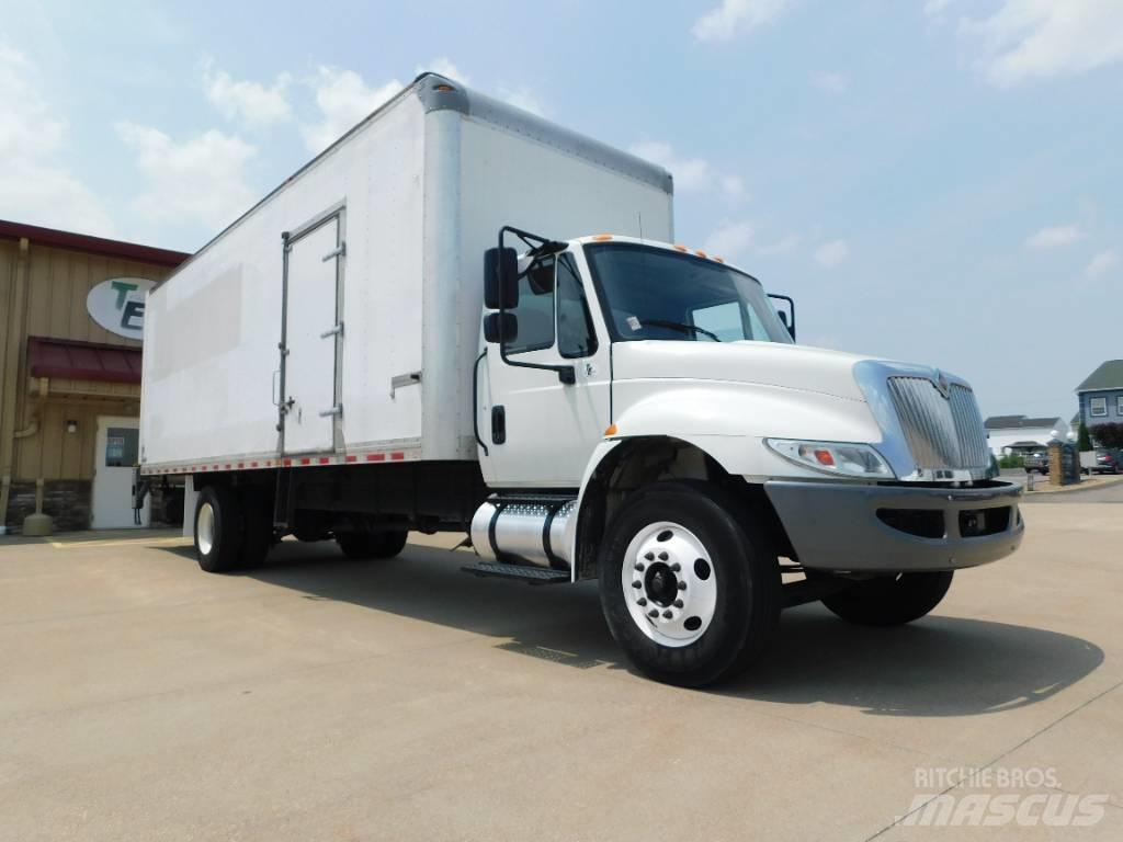 International 4300 컨테이너 트럭