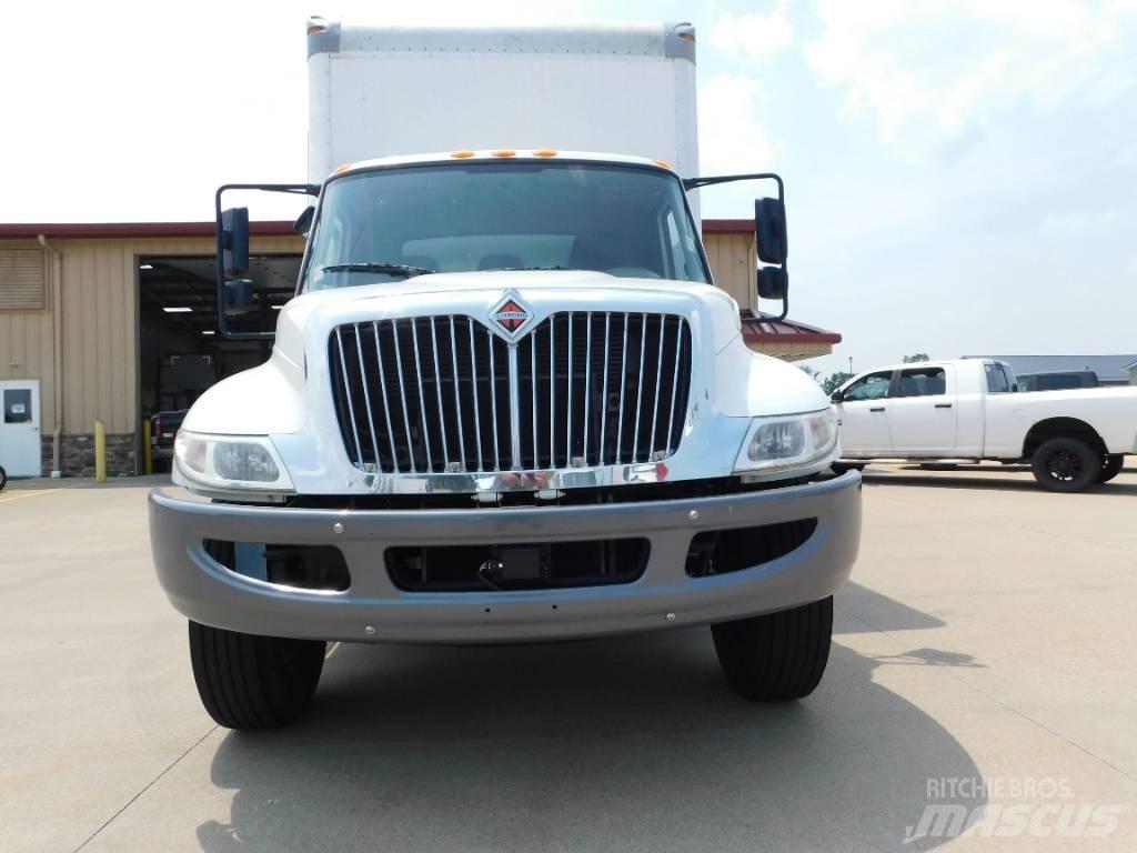 International 4300 컨테이너 트럭