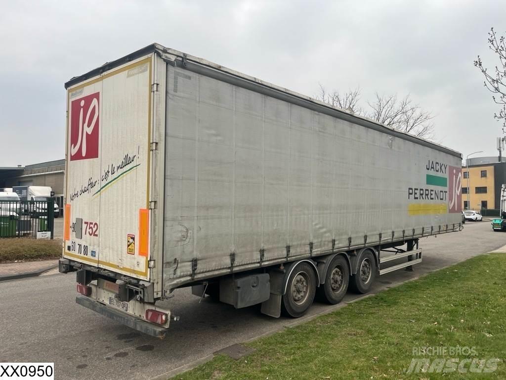 Fruehauf Tautliner 커튼사이더 세미 트레일러