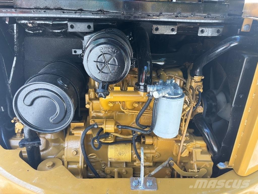 CAT 305 C CR 소형 굴삭기 7톤 미만