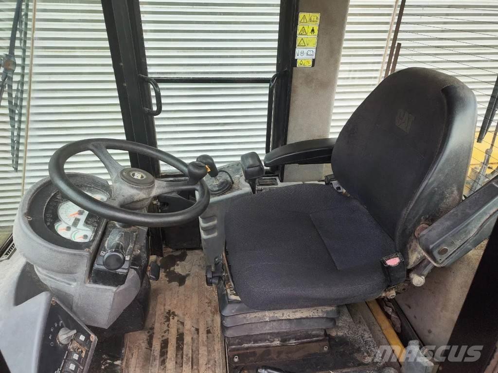 CAT 930G  휠로우더