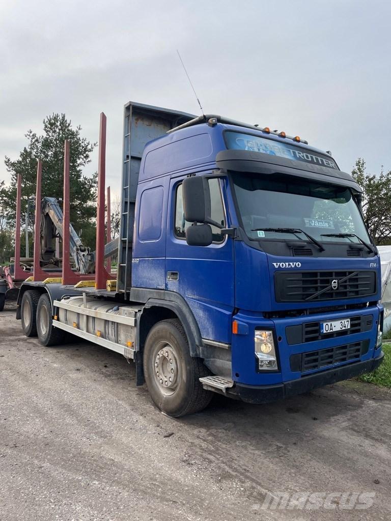 Volvo FM 목재 트럭
