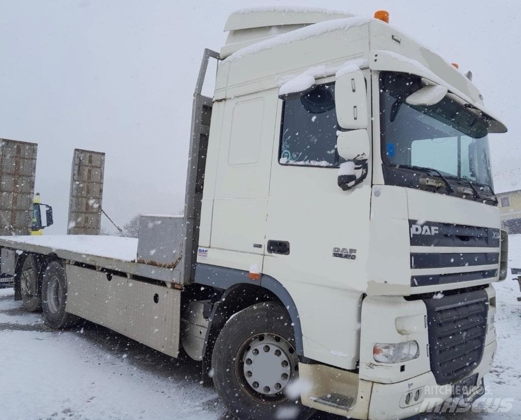 DAF XF 105 커튼사이더 트럭
