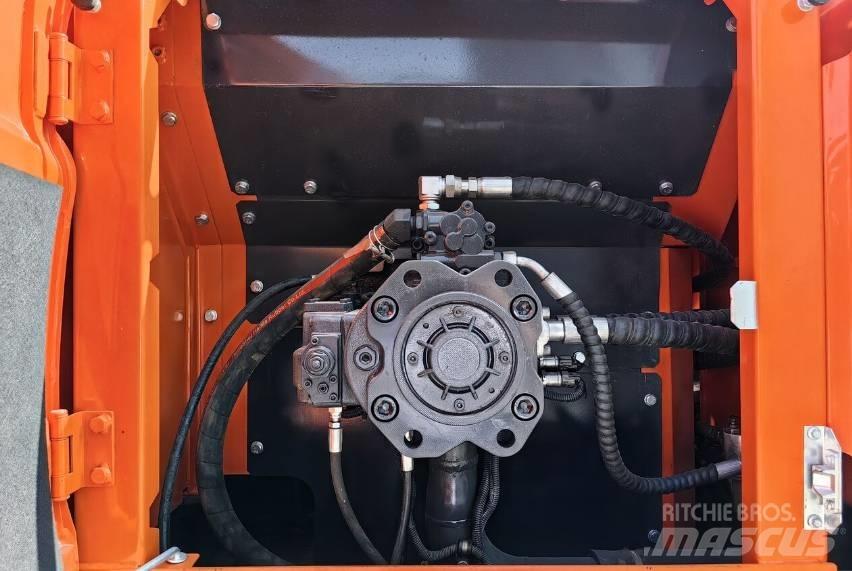 Doosan DX300 대형 굴삭기 29톤 이상