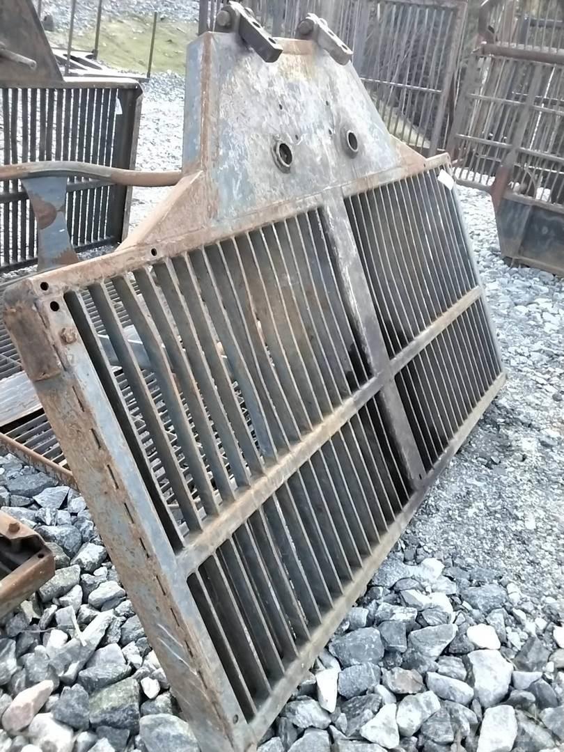 Valmet 840.3 기타 구성품