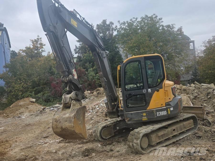 Volvo ECR 88 D 중형굴삭기 7톤-28톤