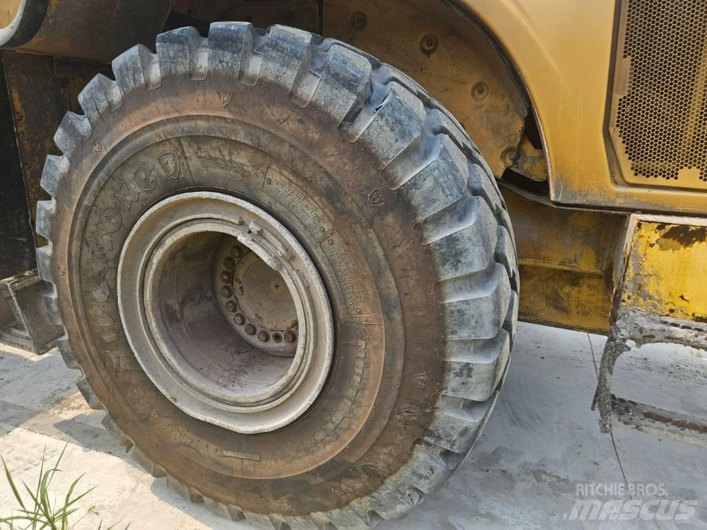 CAT 972 H  휠로우더