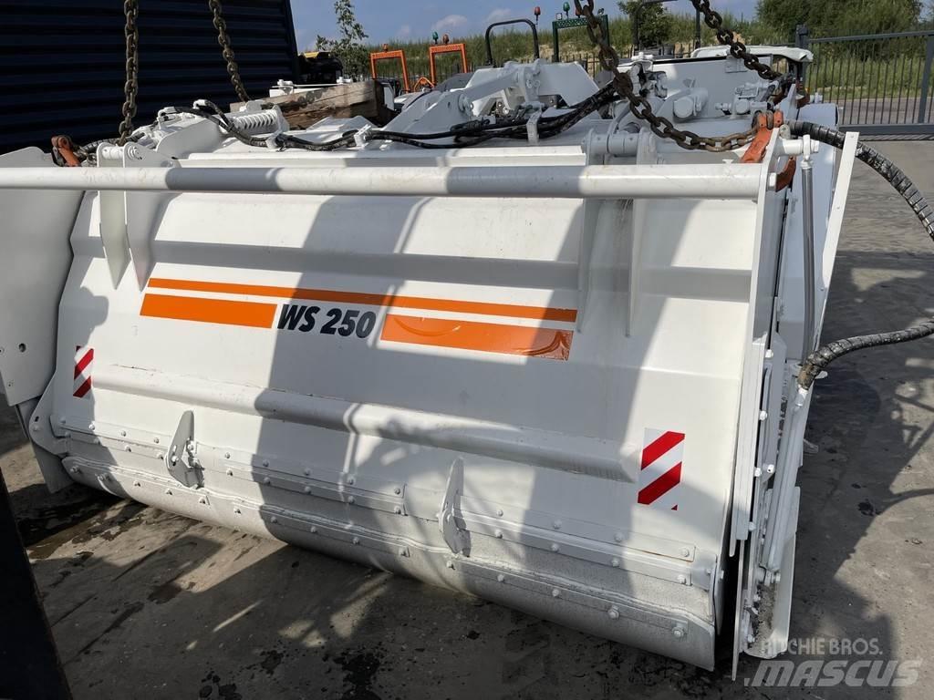 Wirtgen WS 250 아스팔트 리사이클러