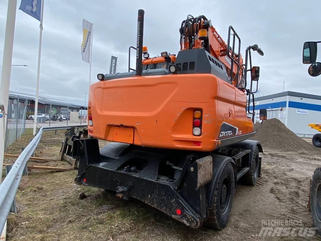 Doosan DX170W-5  휠 굴삭기