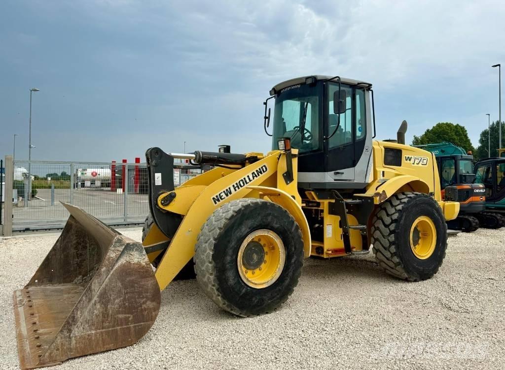New Holland W 170  휠로우더