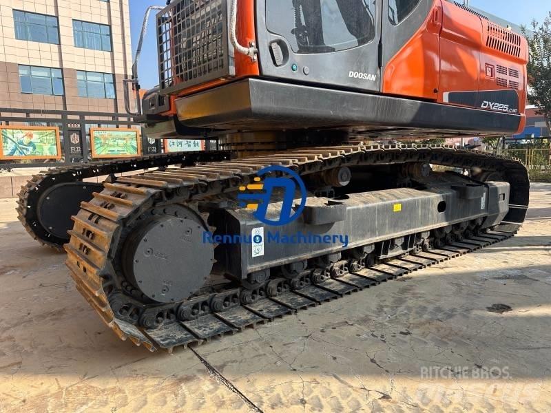 Doosan DX 225 LC-9C 대형 굴삭기 29톤 이상
