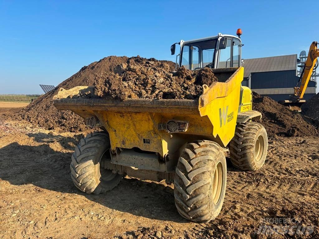 Wacker Neuson DW 90 건설현장 덤프트럭