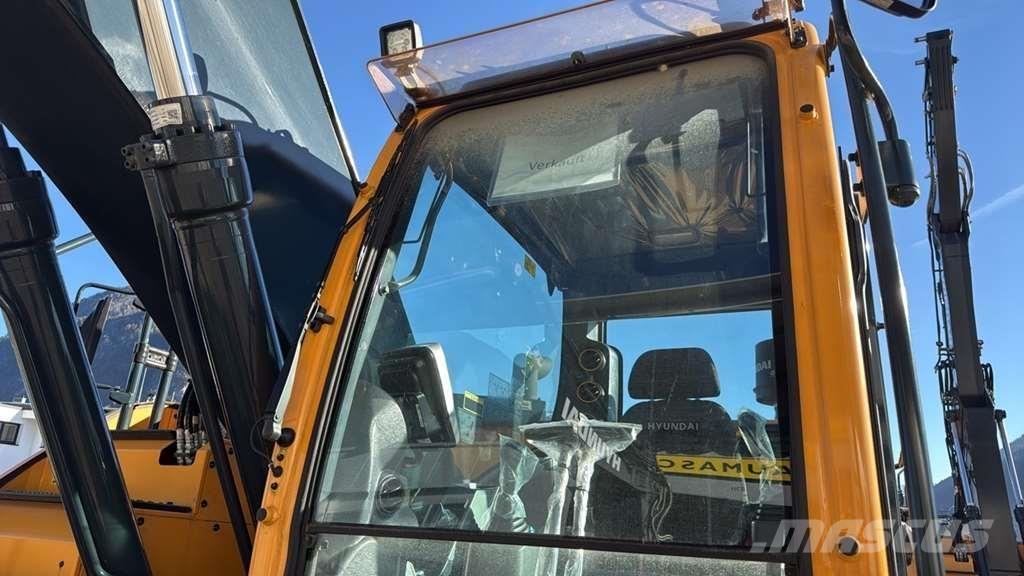 Hyundai HX235LCR 특수 굴삭기