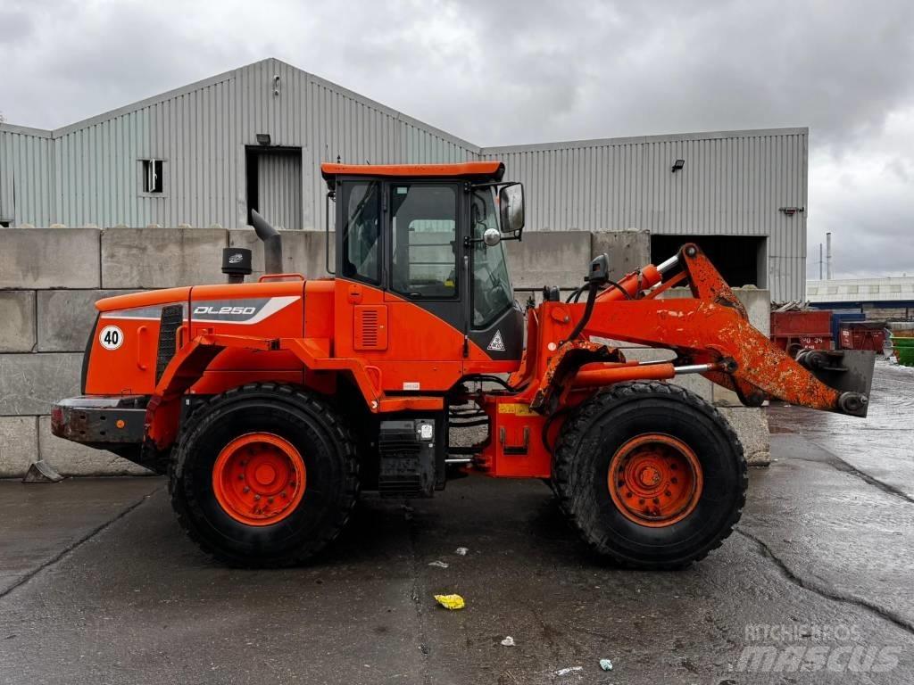 Doosan DL250-5  휠로우더