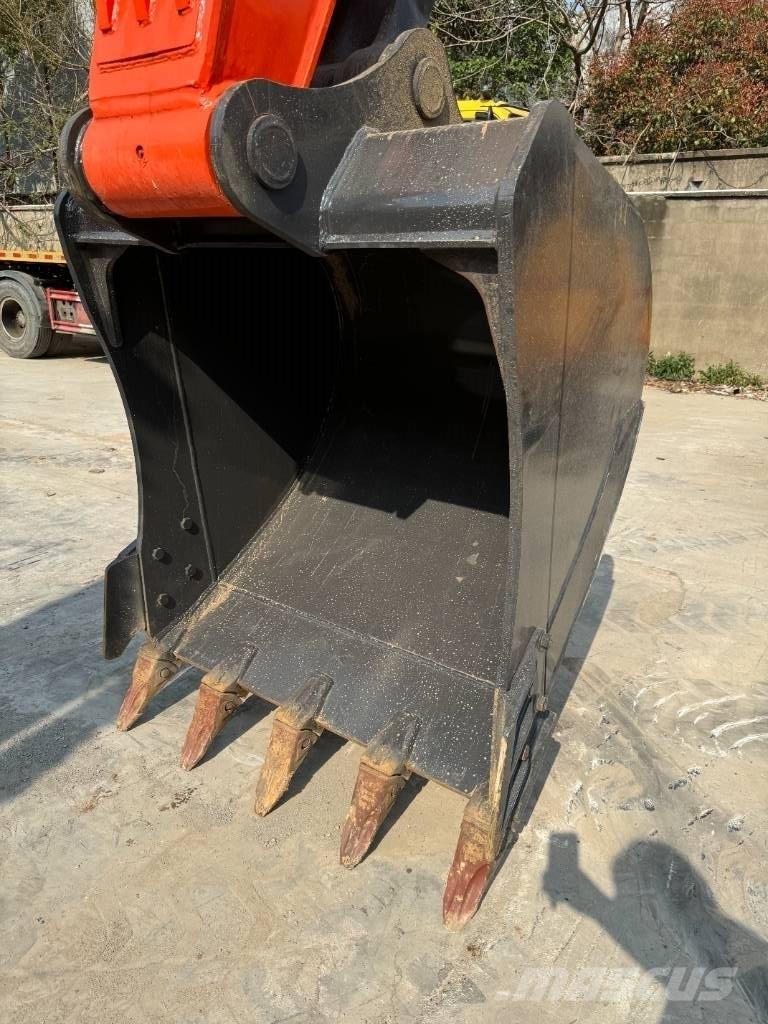 Doosan DX 225 LC 대형 굴삭기 29톤 이상