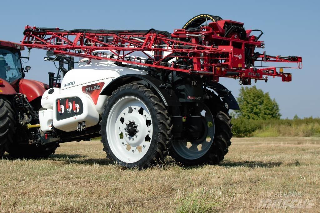 FarmGEM Atlas 4400 견인형 분무기