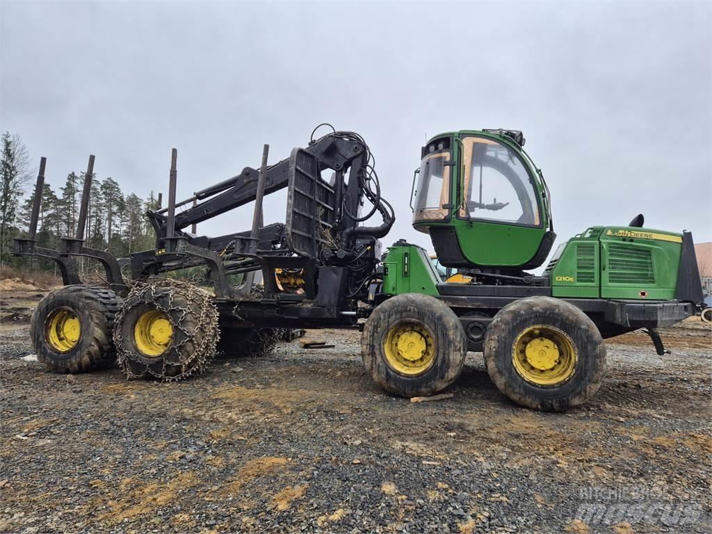 John Deere 1210E 원목 포워더