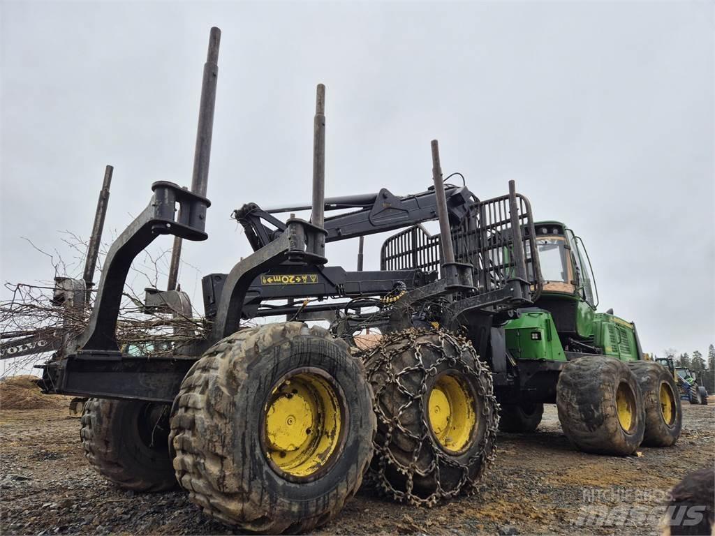 John Deere 1210E 원목 포워더