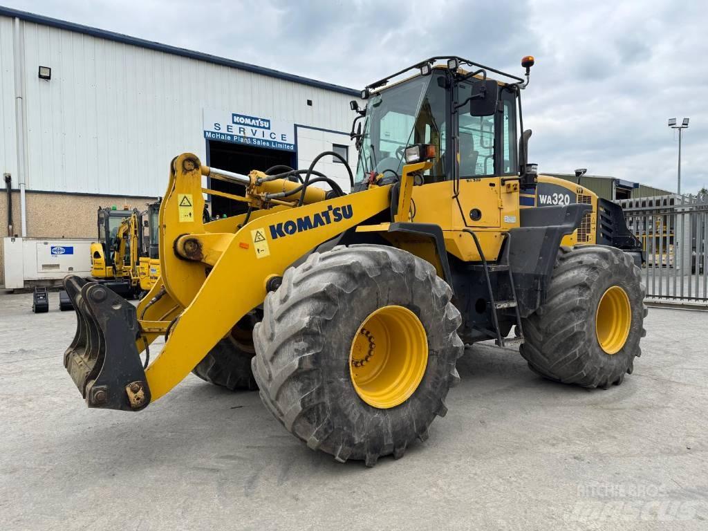Komatsu WA320-5  휠로우더