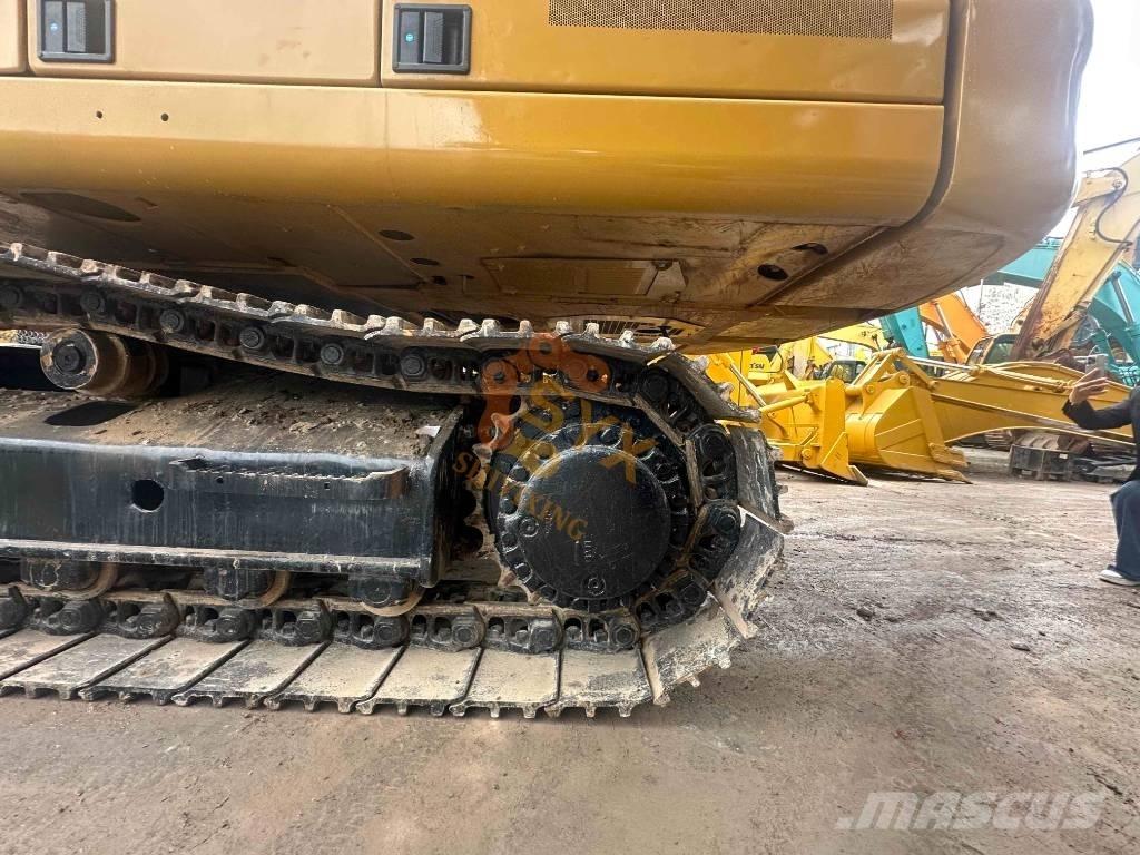 CAT 330 대형 굴삭기 29톤 이상