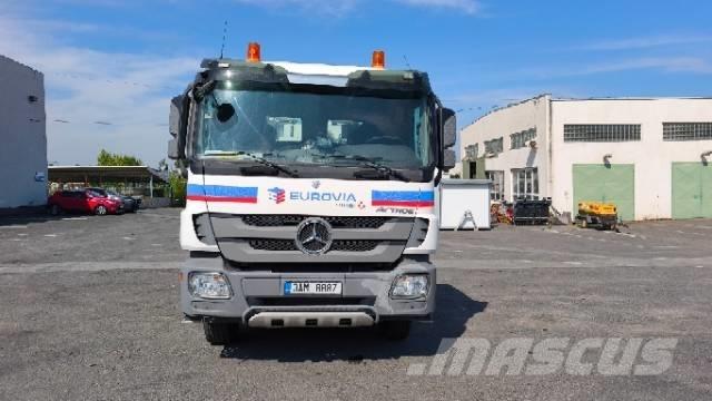 Mercedes-Benz 932.24 기타 트럭
