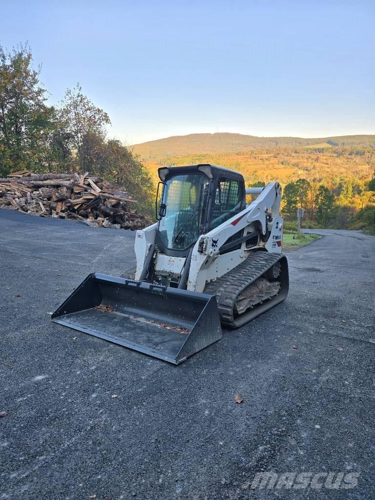 Bobcat T 770  스키드로더