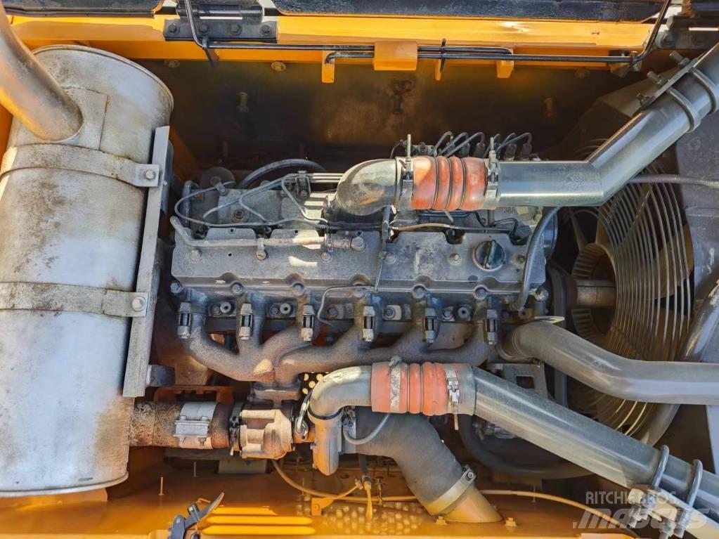 Hyundai 330LC-9S 대형 굴삭기 29톤 이상