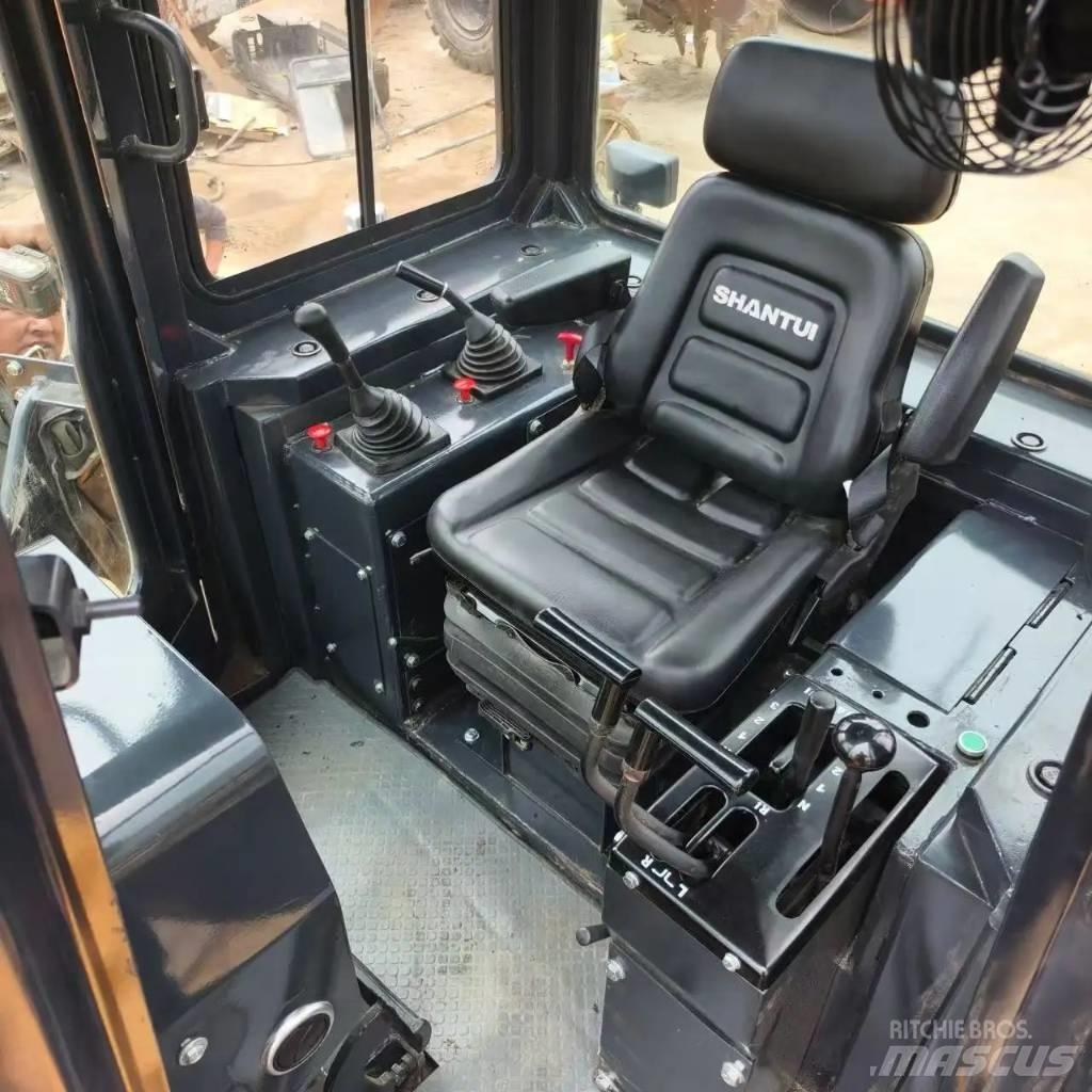 Shantui SD 16 크롤러 도저