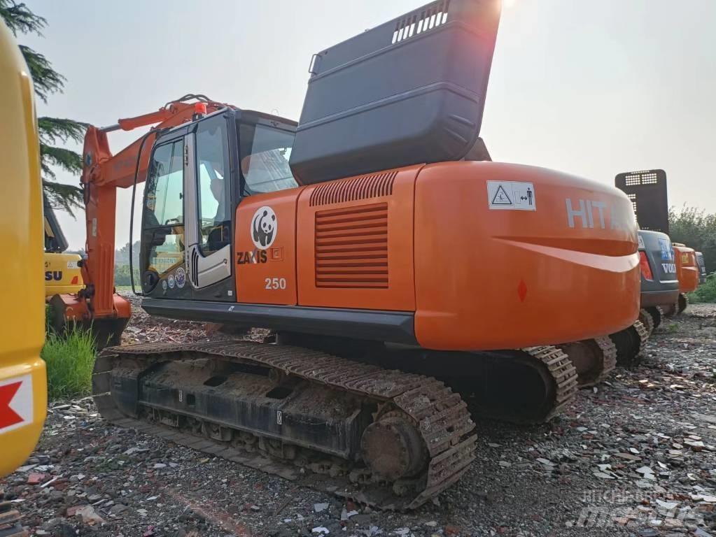 Hitachi ZX 250 LC 대형 굴삭기 29톤 이상