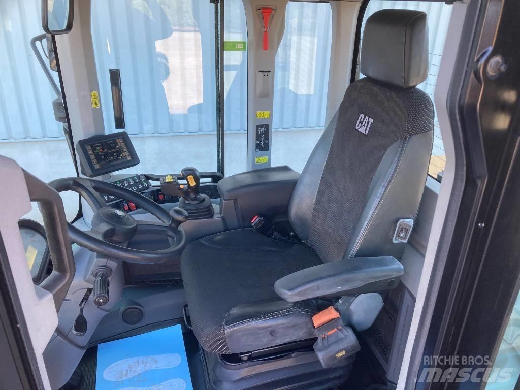CAT 938M  휠로우더