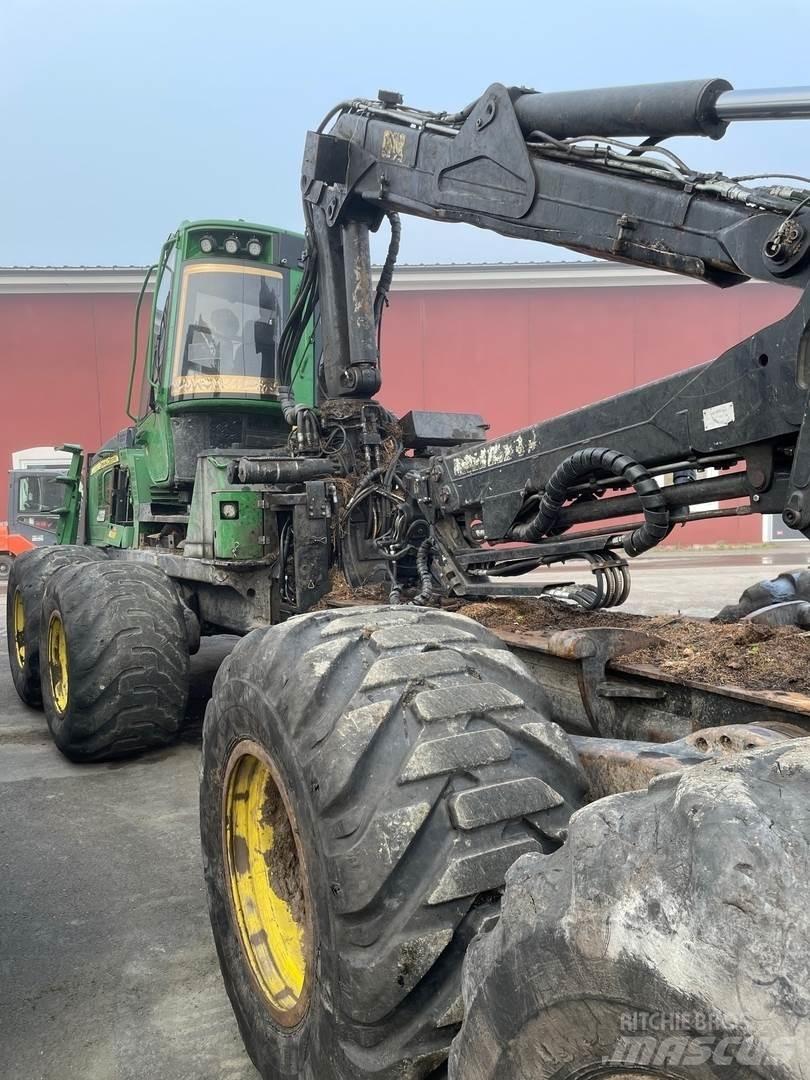 John Deere 1210E 원목 포워더