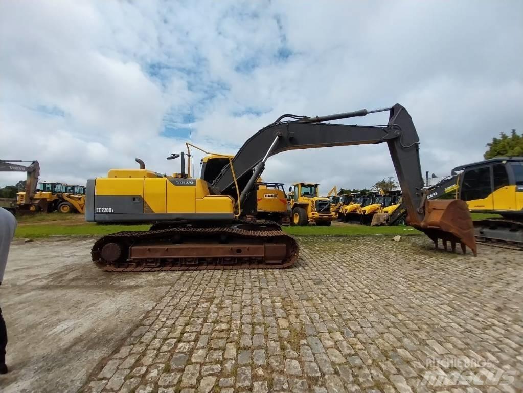 Volvo EC 220 DL 대형 굴삭기 29톤 이상