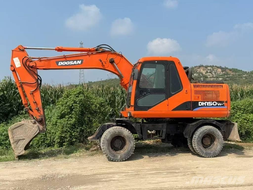 Doosan DH 150 W-7 대형 굴삭기 29톤 이상
