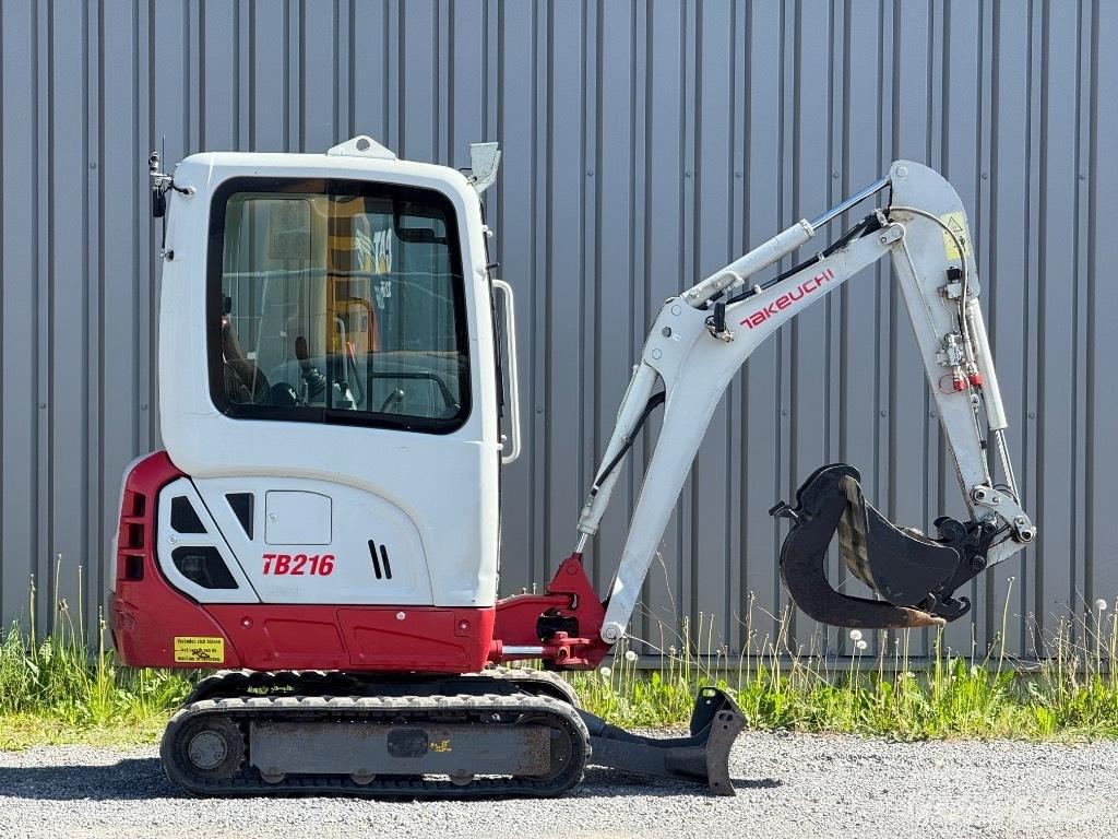 Takeuchi TB 216 소형 굴삭기 7톤 미만