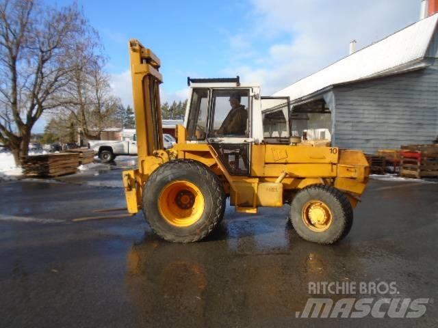 JCB 930-4 견인식 전동이동 리프트