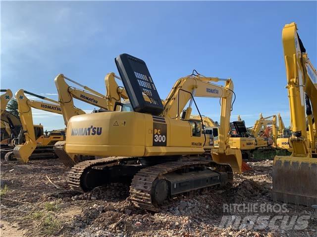 Komatsu PC 300 대형 굴삭기 29톤 이상